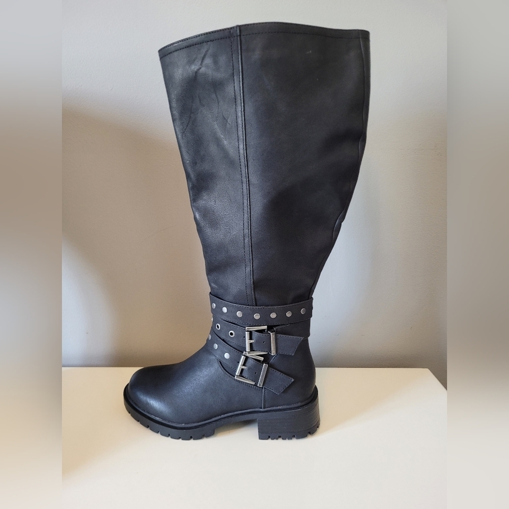 Torrid Studded Wrap Buckle Knee Boot, BNWT, Size 6 - Picture 5 of 10